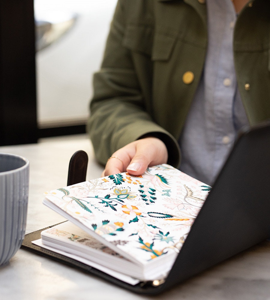 fodral ringpärm till systemkalender - storlek a5 - svart - slät (a5) svart