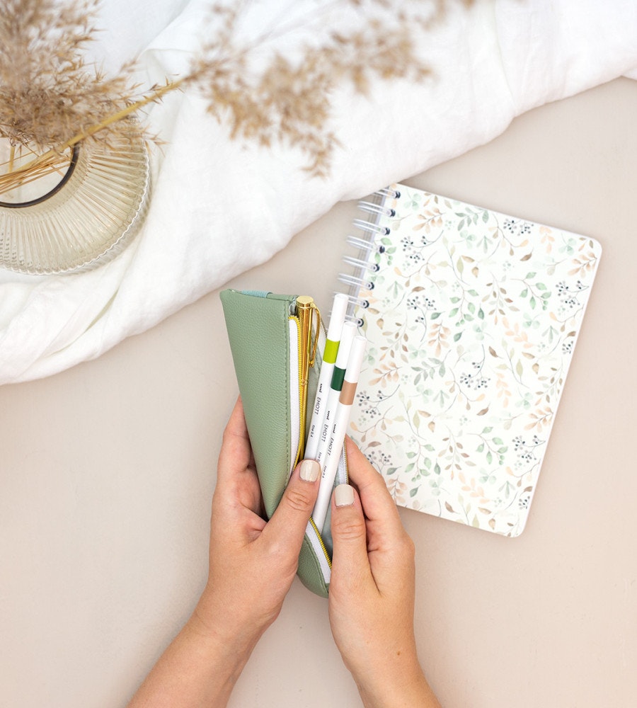 pencil-case pennfodral litet med gummiband - grön (forvara) grön