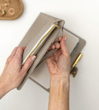 pencil-case pennfodral litet med gummiband - grå/beige (forvara) grå/beige